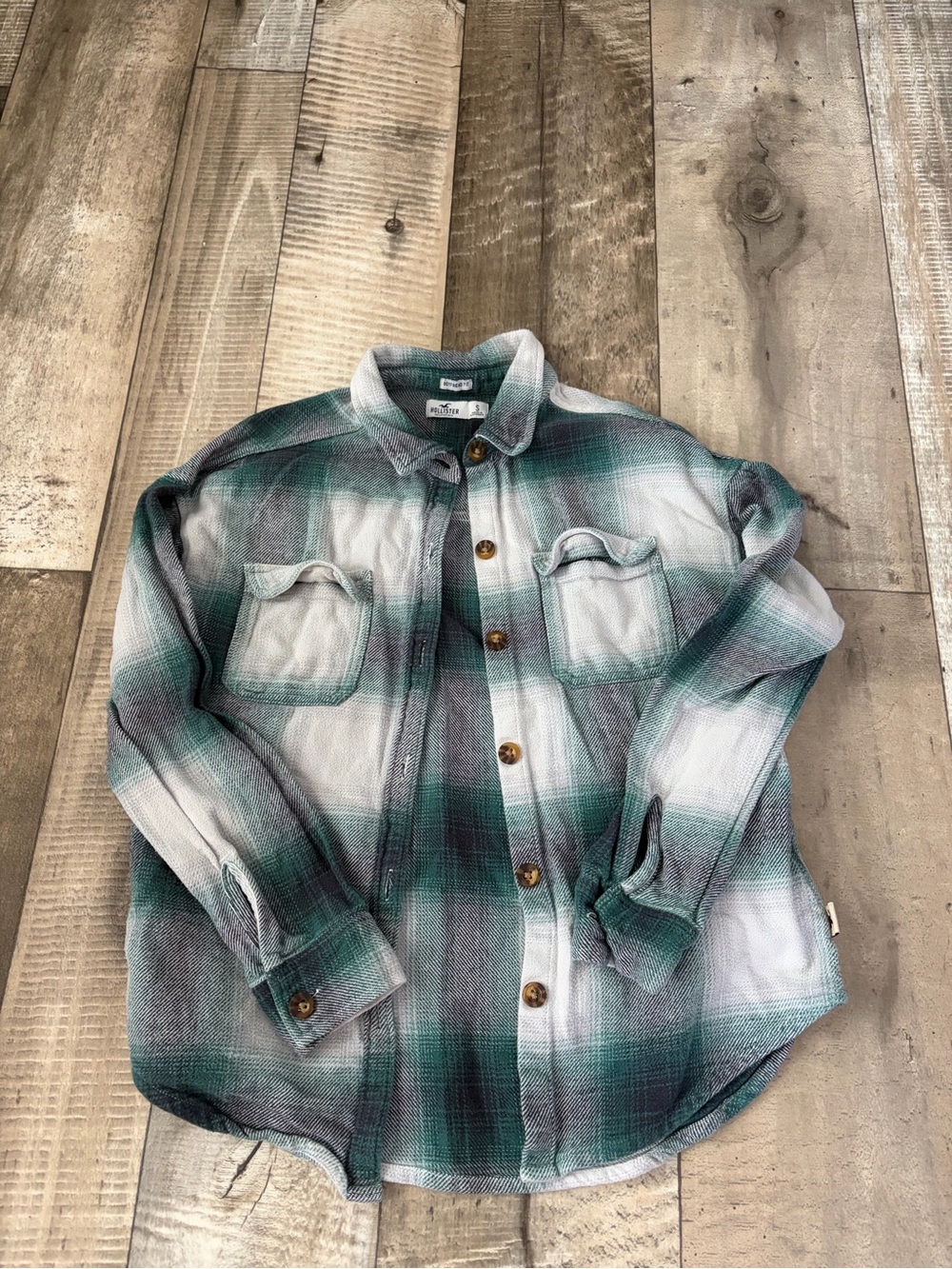 Hollister Green and White Plaid Button-Down Shirt